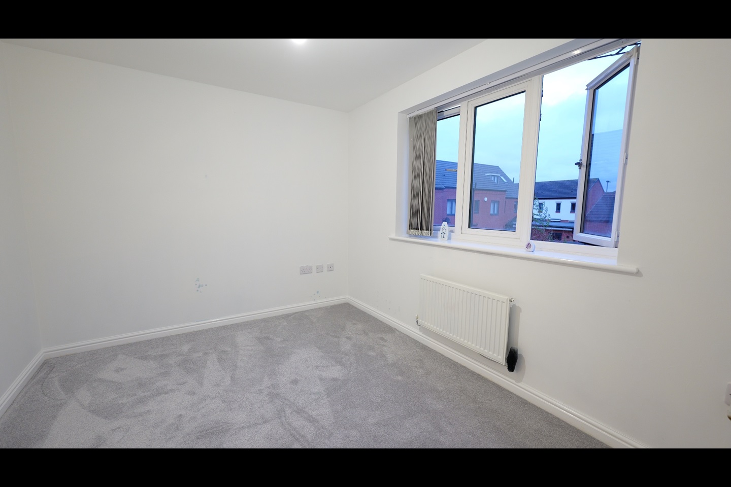 Wolverhampton 3 Bed SemiDetached House, Turnhouse Crescent, WV2 To