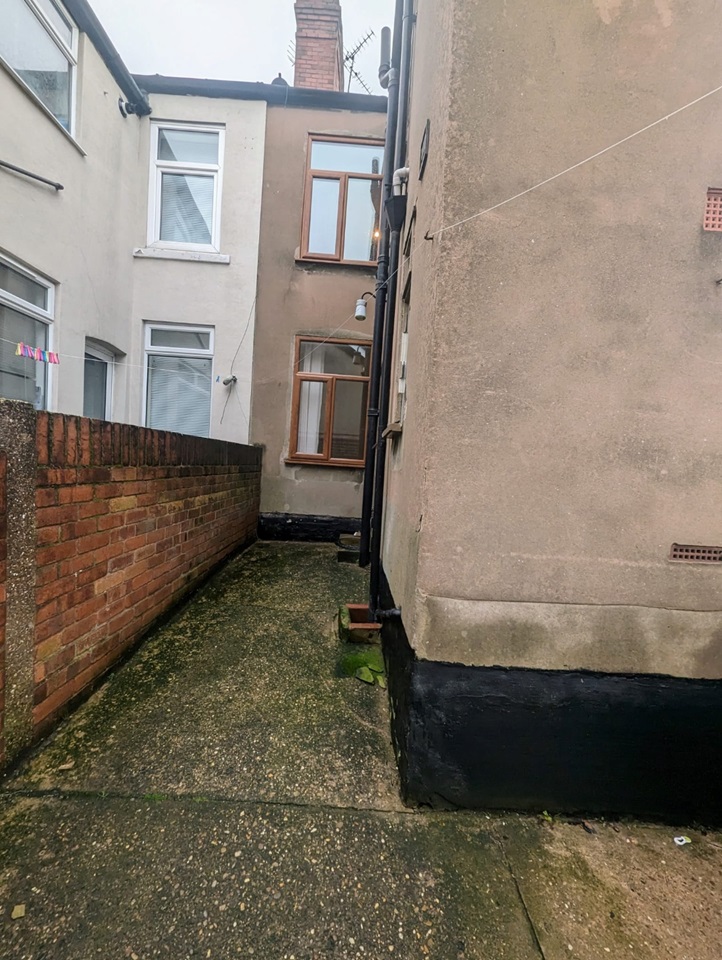 SuttonInAshfield 2 Bed SemiDetached House, Huthwaite Road, NG17 To Rent Now for £725.00 p/m