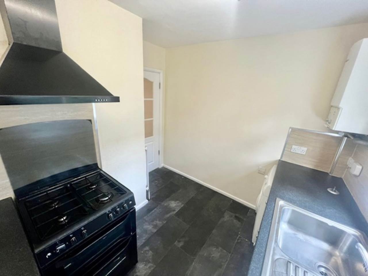 Barnsley 2 Bed Flat, Cavendish Road, S75 To Rent Now for £650.00 p/m