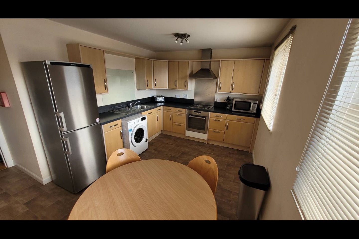 Aberdeen 3 Bed Flat, Mary Elmslie Court, AB24 To Rent Now for £