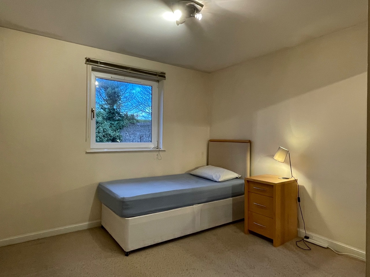 Aberdeen 3 Bed Flat, Mary Elmslie Court, AB24 To Rent Now for £