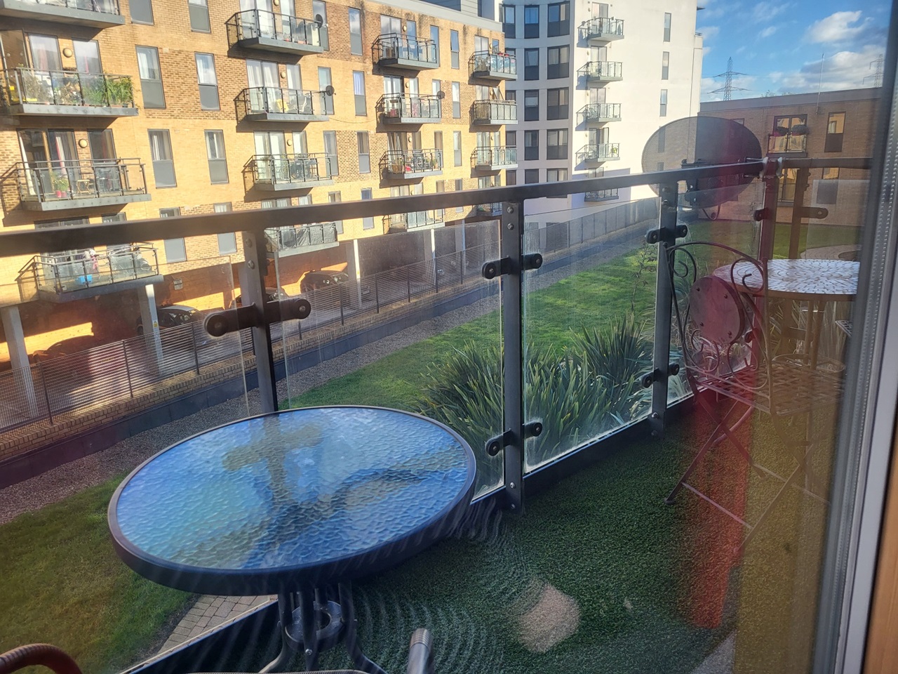 5 Durnsford Road Room in a Shared Flat, Cork House, SW19 To Rent