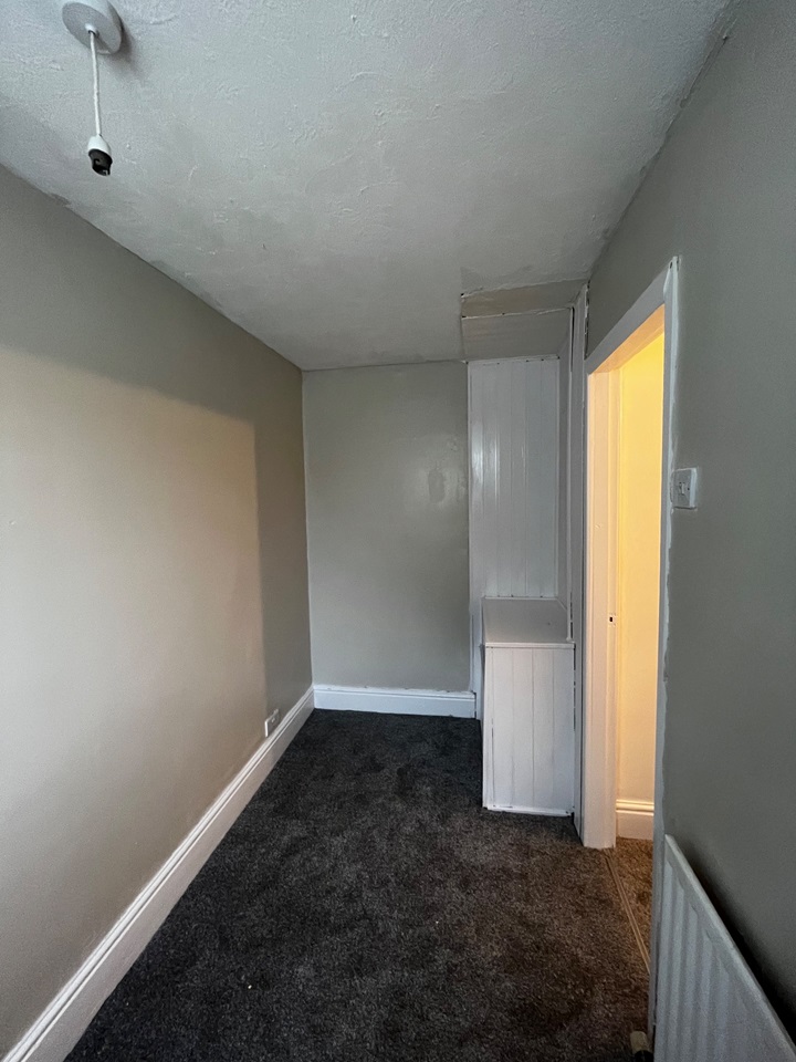 Old Colwyn, Colwyn Bay 2 Bed Terraced House, Wellington Road, LL29