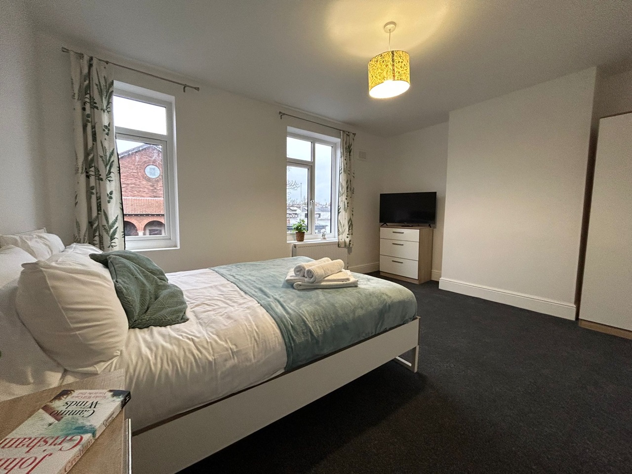 Cheadle 2 Bed Flat, Stockport Road, SK8 To Rent Now for £1,200.00 p/m