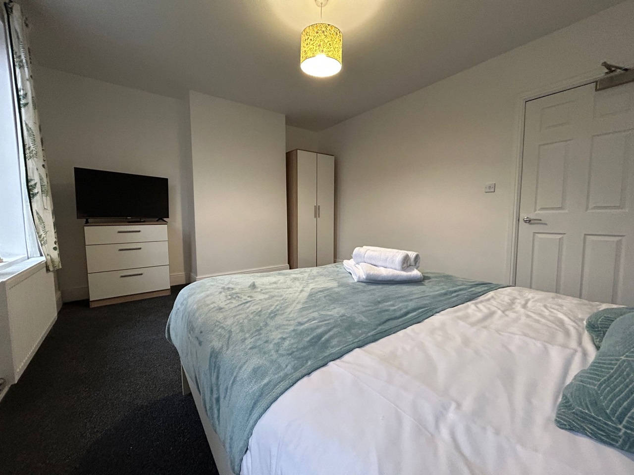 Cheadle 2 Bed Flat, Stockport Road, SK8 To Rent Now for £1,200.00 p/m