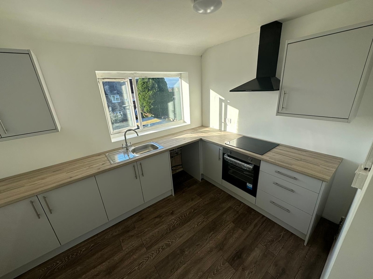 Northwich 2 Bed Flat, Coronation Grove, CW8 To Rent Now for £800.00 p/m