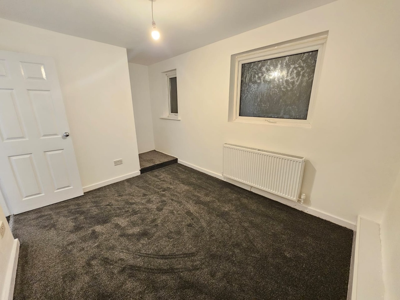 AshtonUnderLyne 2 Bed Terraced House, Newmarket Road, OL7 To Rent