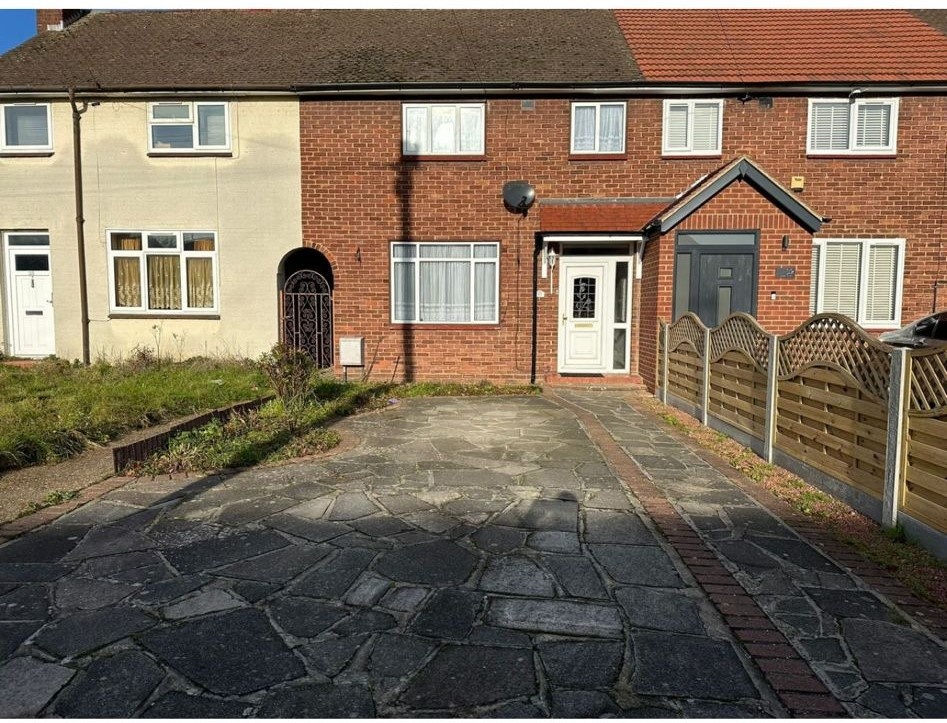 Romford 3 Bed Terraced House, Daventry Road, RM3 To Rent Now for £