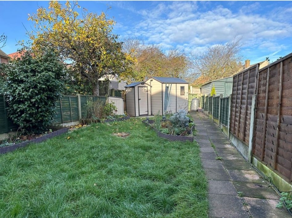 Romford 3 Bed Terraced House, Daventry Road, RM3 To Rent Now for £