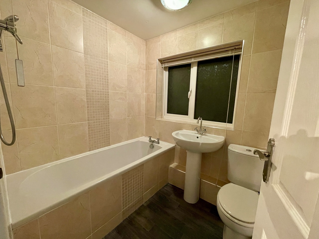 Sheffield 3 Bed SemiDetached House, Tansley Drive, S9 To Rent Now