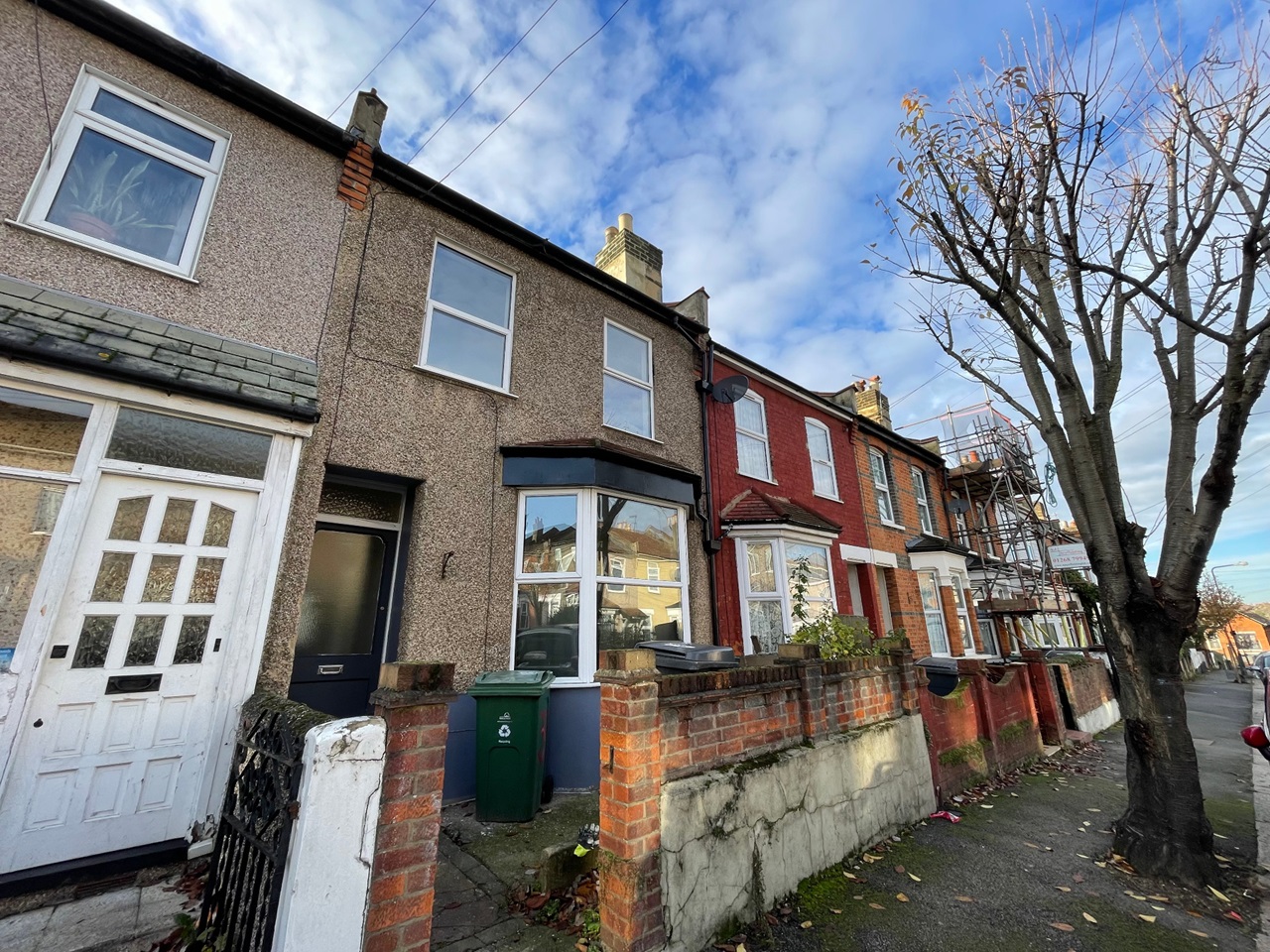 London 3 Bed Terraced House, Luton Road, E17 To Rent Now for £2,200