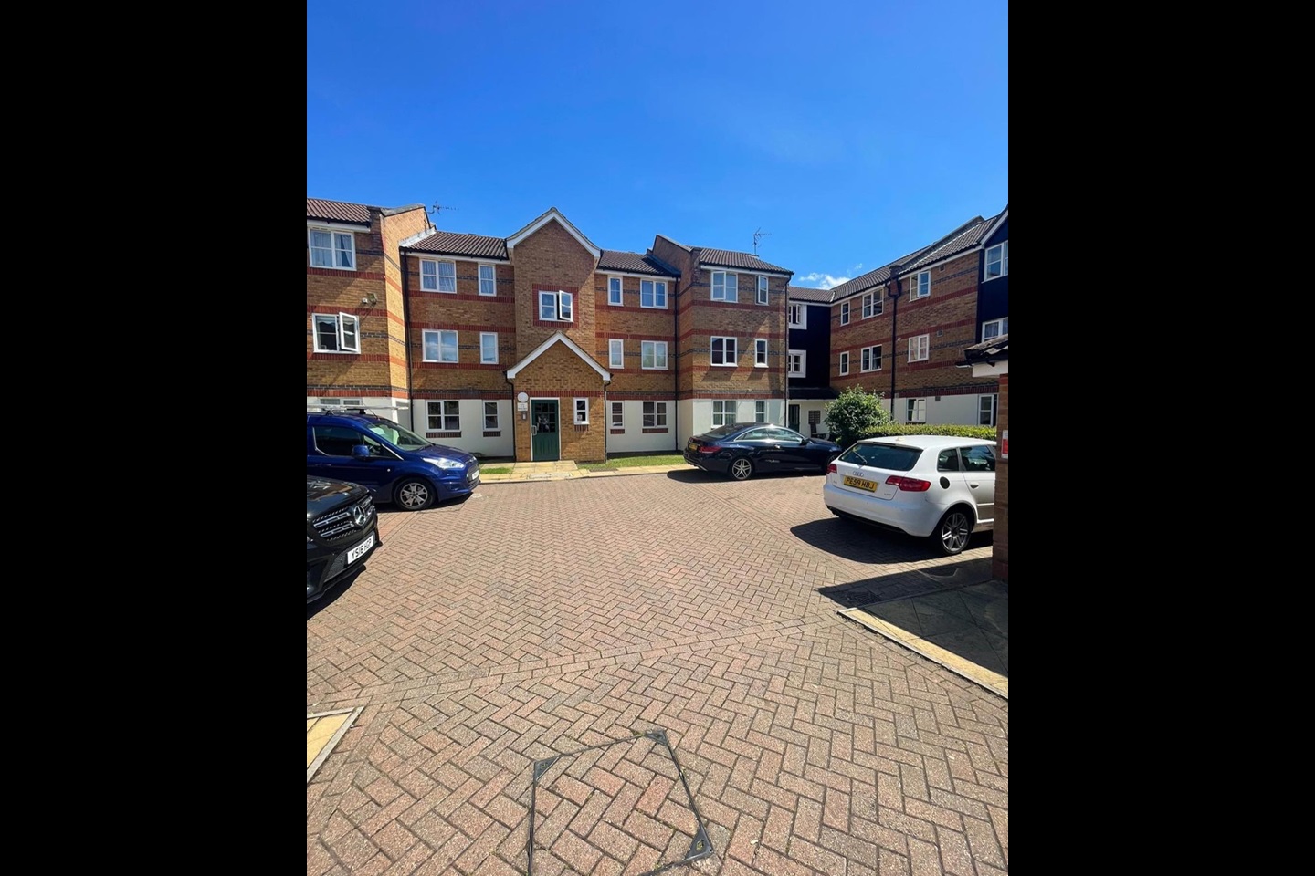 London 1 Bed Flat, Hispano Mews, EN3 To Rent Now for £1,400.00 p/m