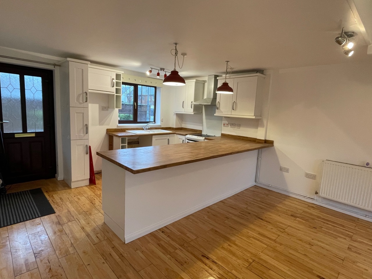 Droitwich 1 Bed End Terrace, Trent Close, WR9 To Rent Now for £725.00 p/m