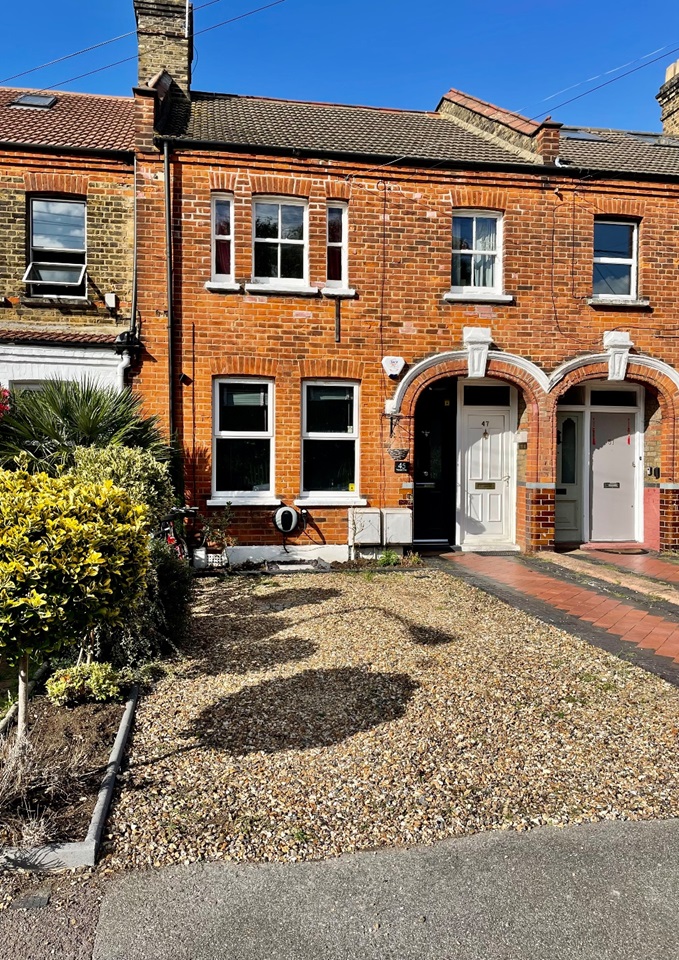 Walthamstow 2 Bed Flat, Warner Road, E17 To Rent Now for £2,000.00 p/m