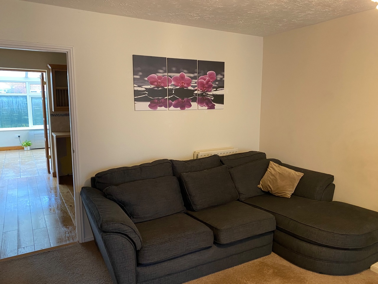 Elborough, WestonSuperMare 3 Bed SemiDetached House, Cedern Avenue