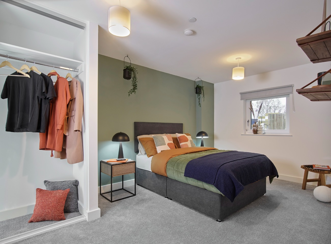 Leeds 2 Bed Flat, Pin Yard, LS11 To Rent Now for £1,355.00 p/m