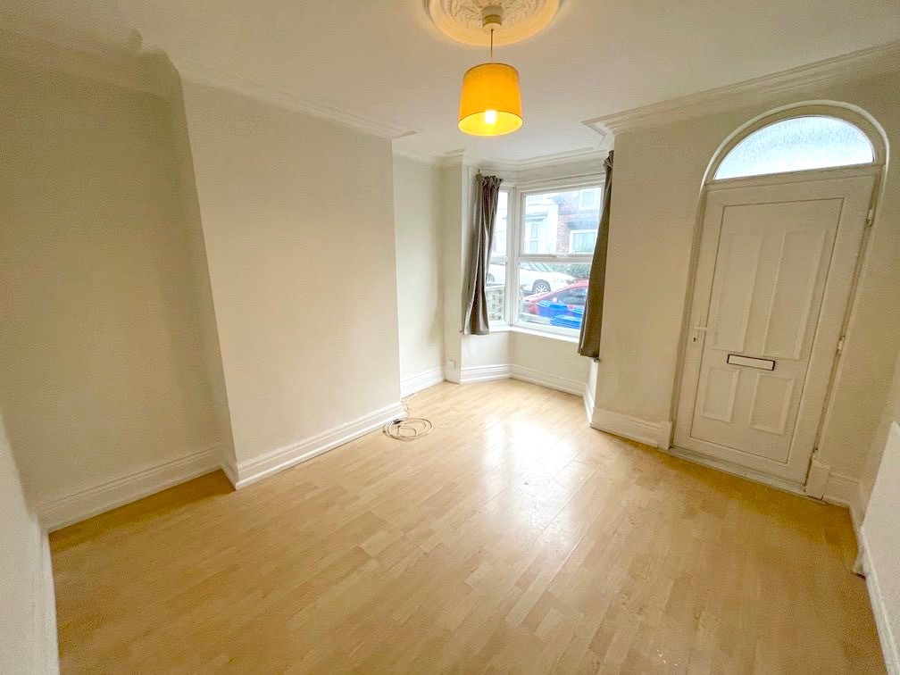 Sheffield 3 Bed Terraced House, Witney Street, S8 To Rent Now for £