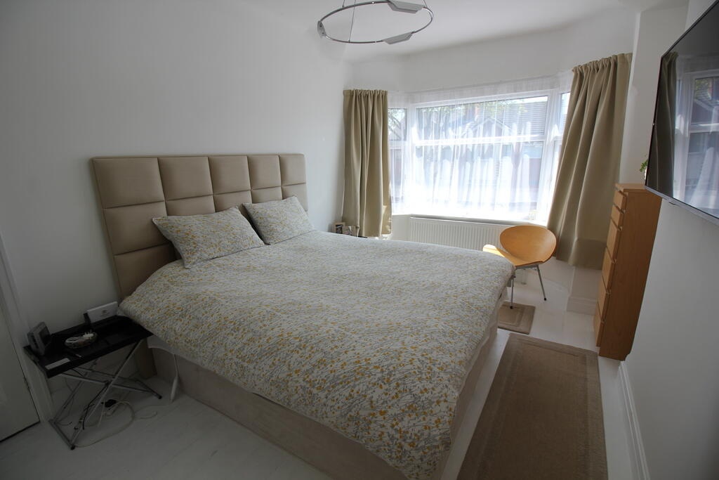 Stretford, Manchester 3 Bed SemiDetached House, Lyndhurst Road, M32 To Rent Now for £1,795.
