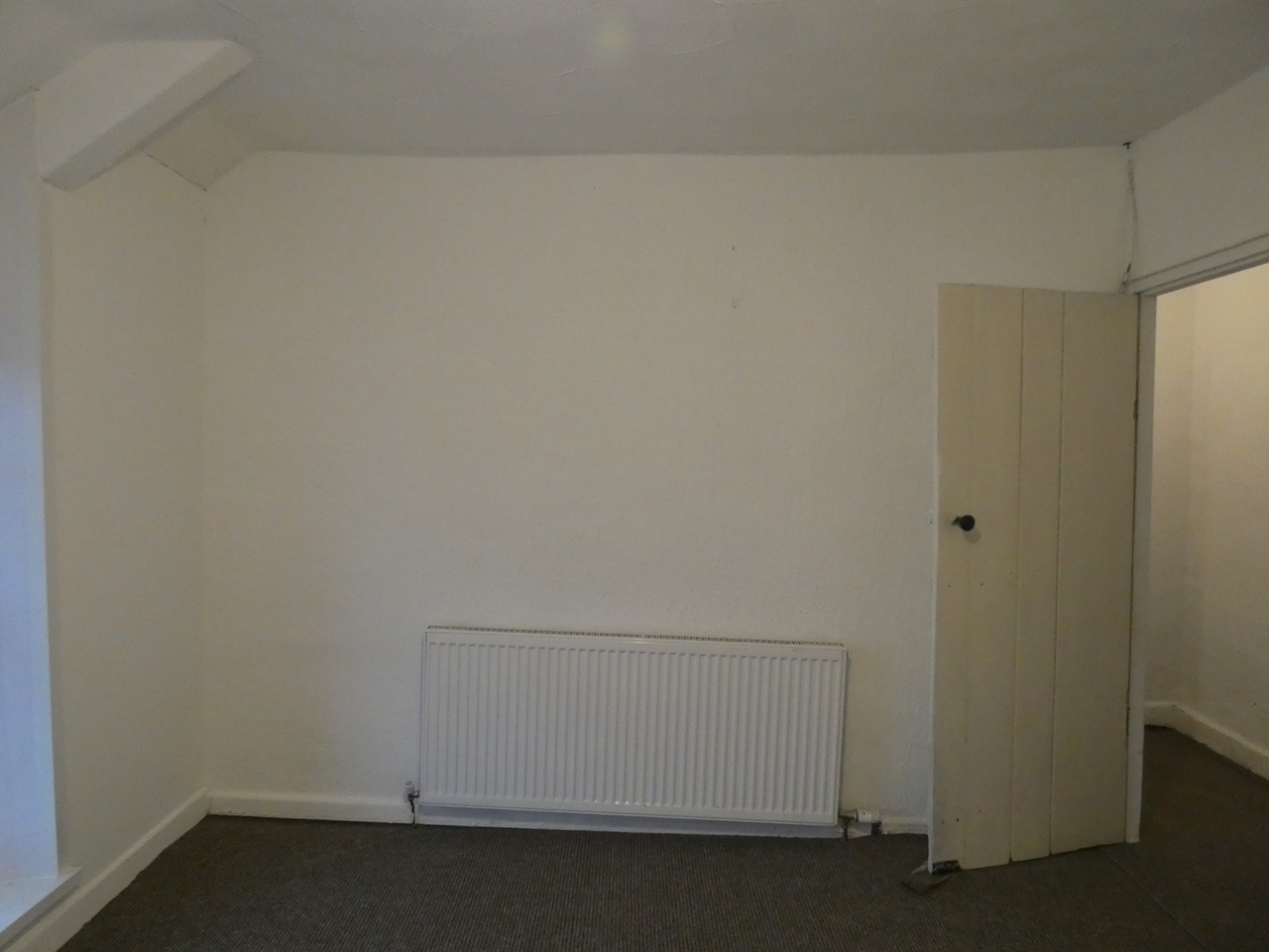 Aberdare 2 Bed Terraced House, Cardiff Road, CF44 To Rent Now for £