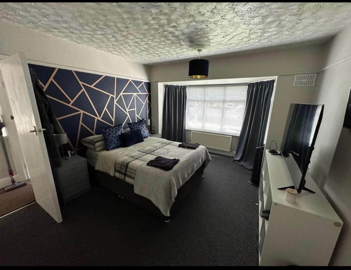 Rotherham 3 Bed SemiDetached House, Herringthorpe Valley Road, S65