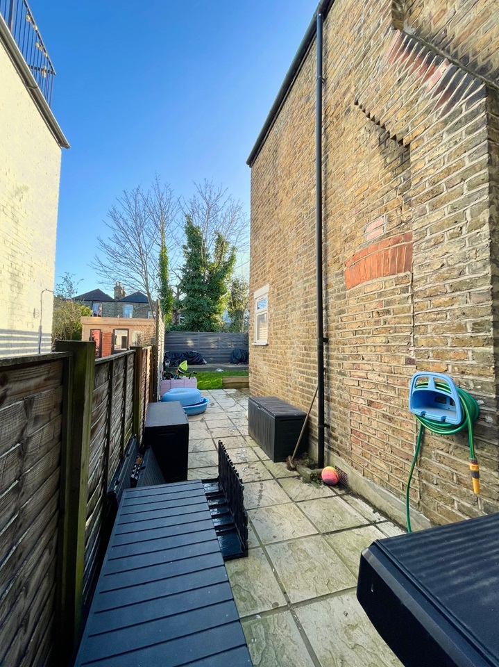 London 2 Bed Flat, Hampden Road, N8 To Rent Now for £1,950.00 p/m