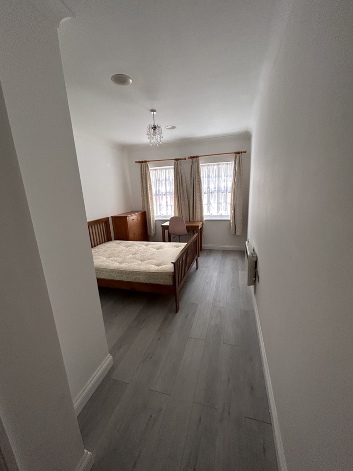 Colchester 2 Bed Flat, Albany Gardens, CO2 To Rent Now for £1,200.