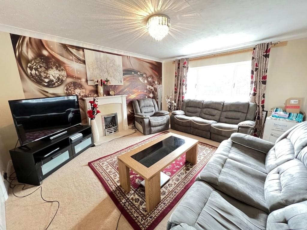 Halifax 4 Bed Detached House, Rothwell Road, HX1 To Rent Now for £