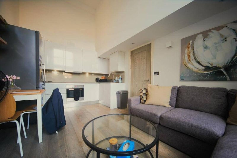 Slough 2 Bed Flat, Verona Apartments, SL1 To Rent Now for £1,650.00 p/m