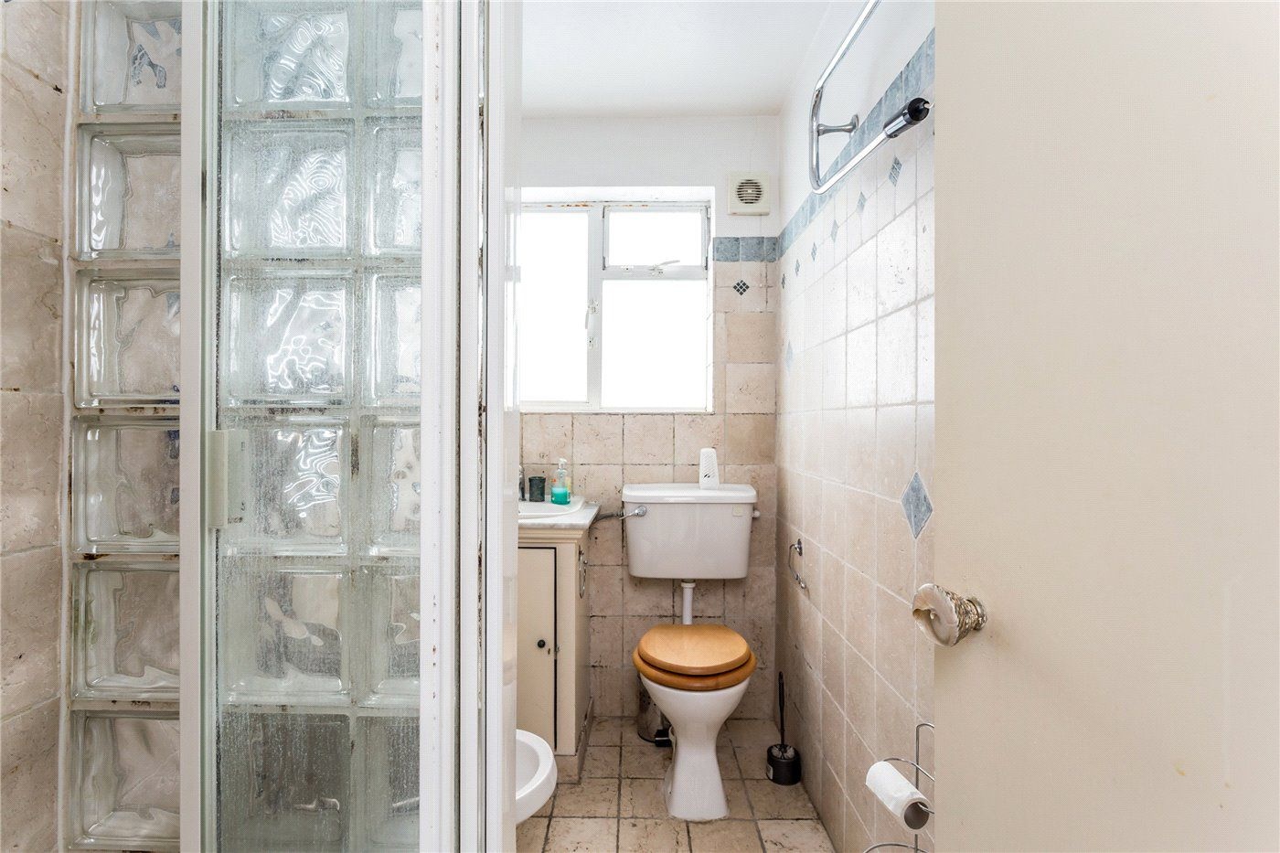 London Room in a Shared Flat, Rotherfield Street, N1 To Rent Now