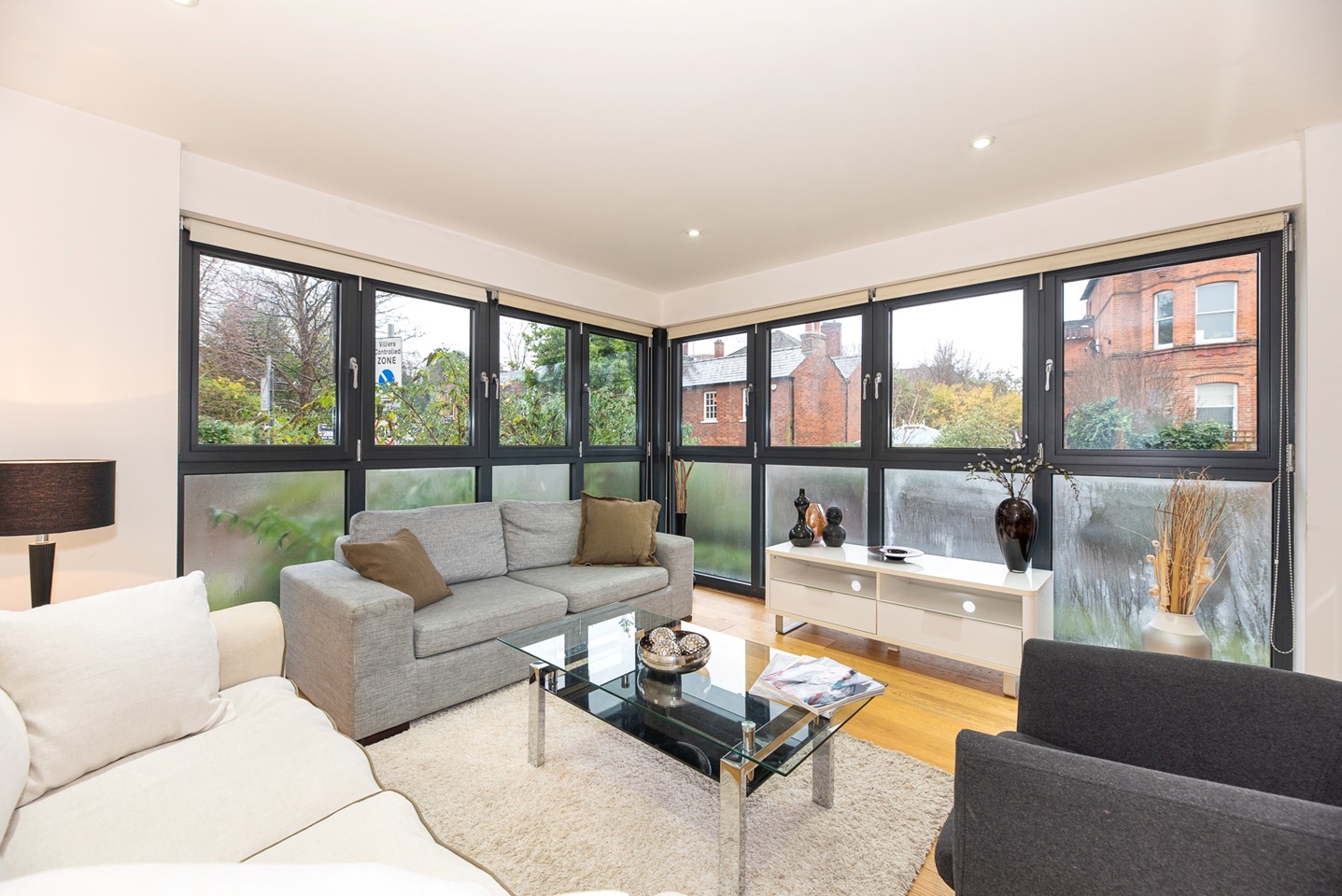 Surbiton 2 Bed Flat, Surbiton Hill Road, KT6 To Rent Now for £1,895