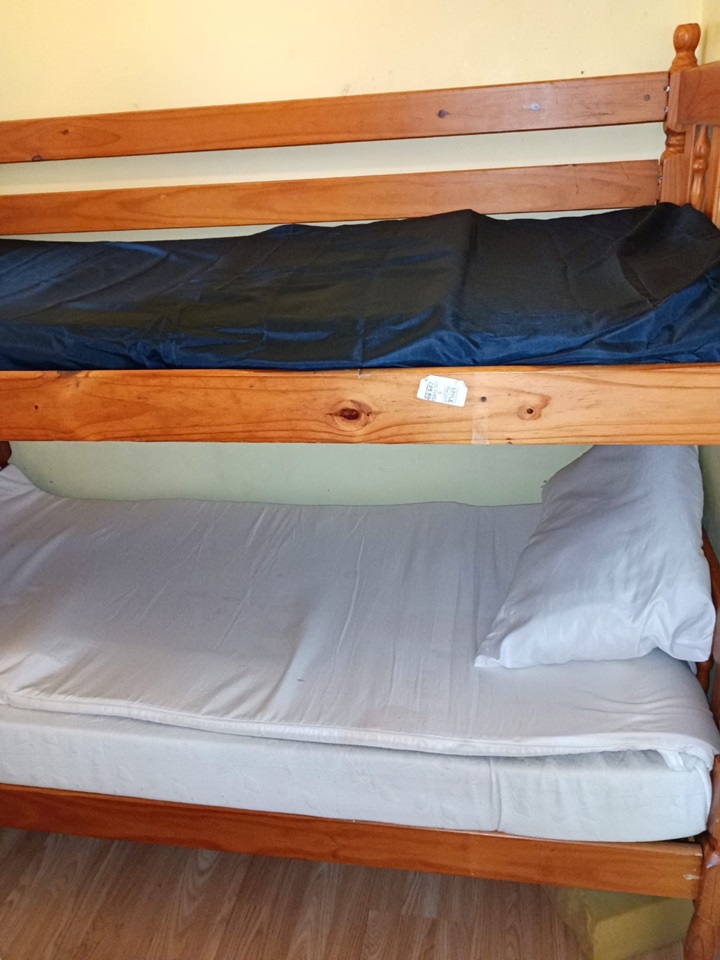 Leeds Room in a Shared House, Cottingley Drive, LS11 To Rent Now