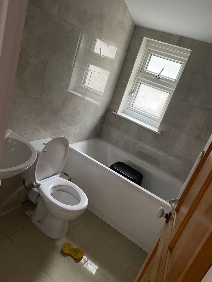 Romford 3 Bed Terraced House, Road, RM6 To Rent Now for £