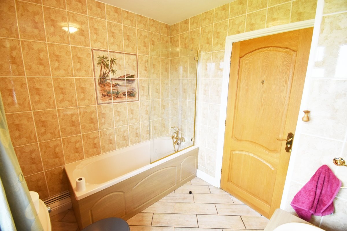 Marden, Hereford 3 Bed Bungalow, Clovelly Lodge, HR1 To Rent Now