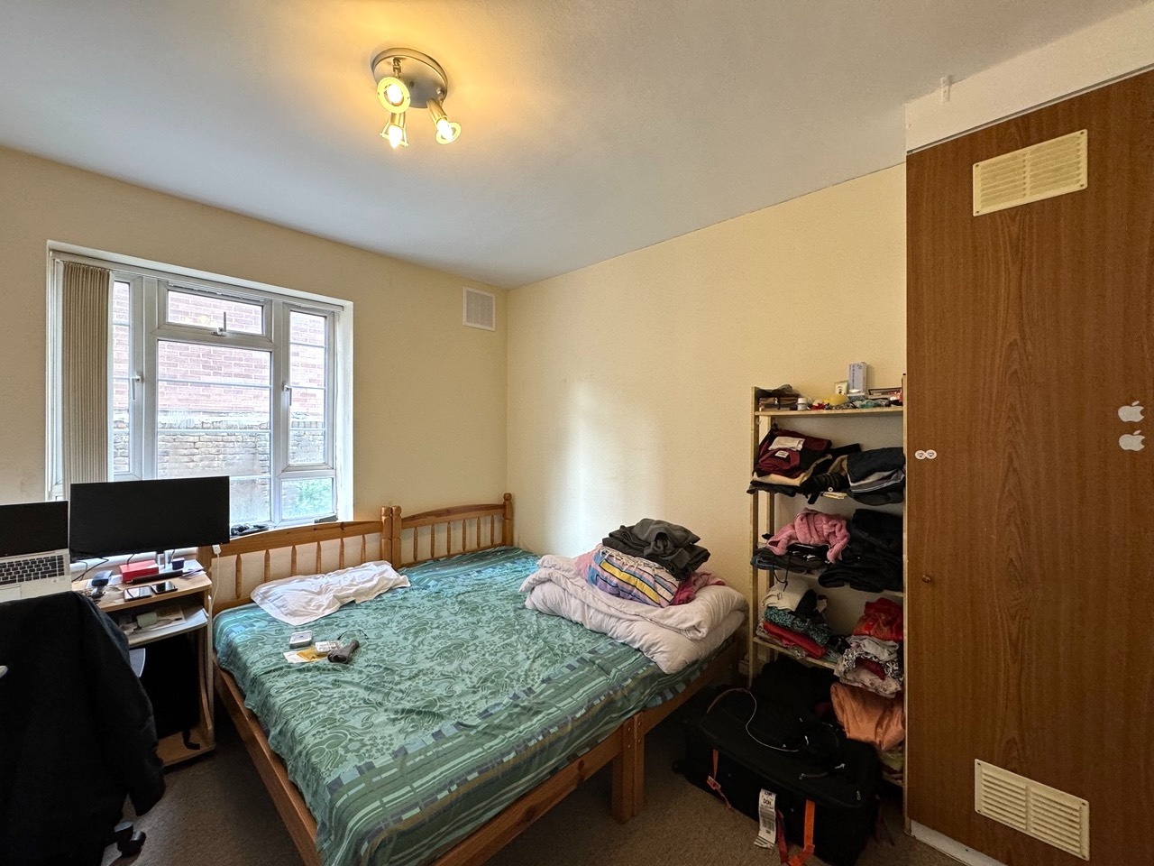 Croydon 2 Bed Flat, Tavistock Road, CR0 To Rent Now for £1,575.00 p/m