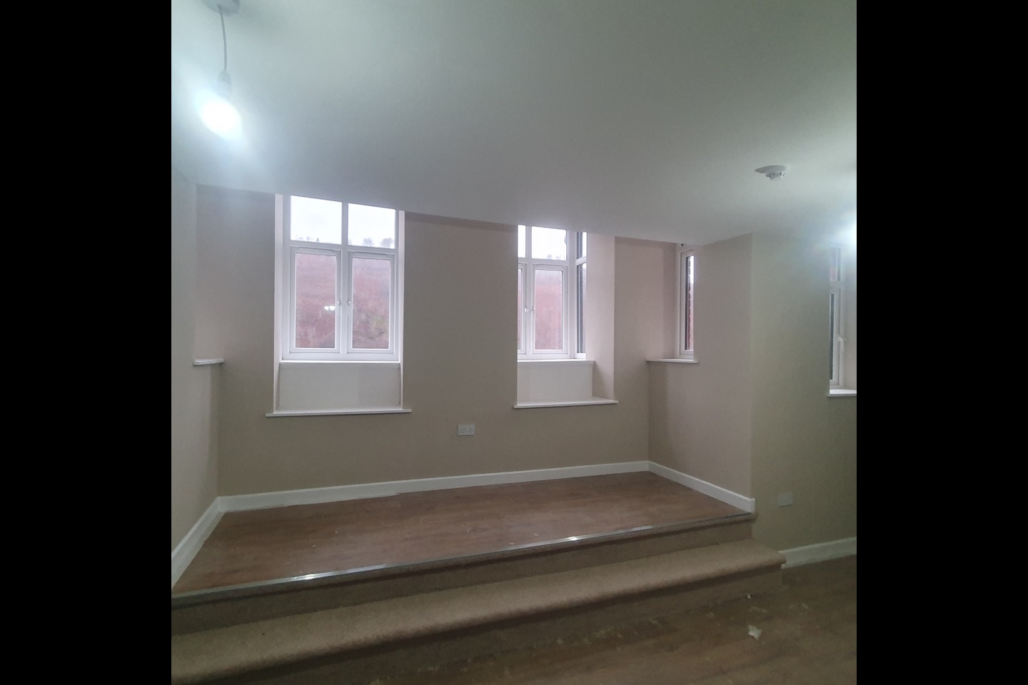 Llanhilleth, Abertillery 2 Bed Flat, Commercial Road, NP13 To Rent