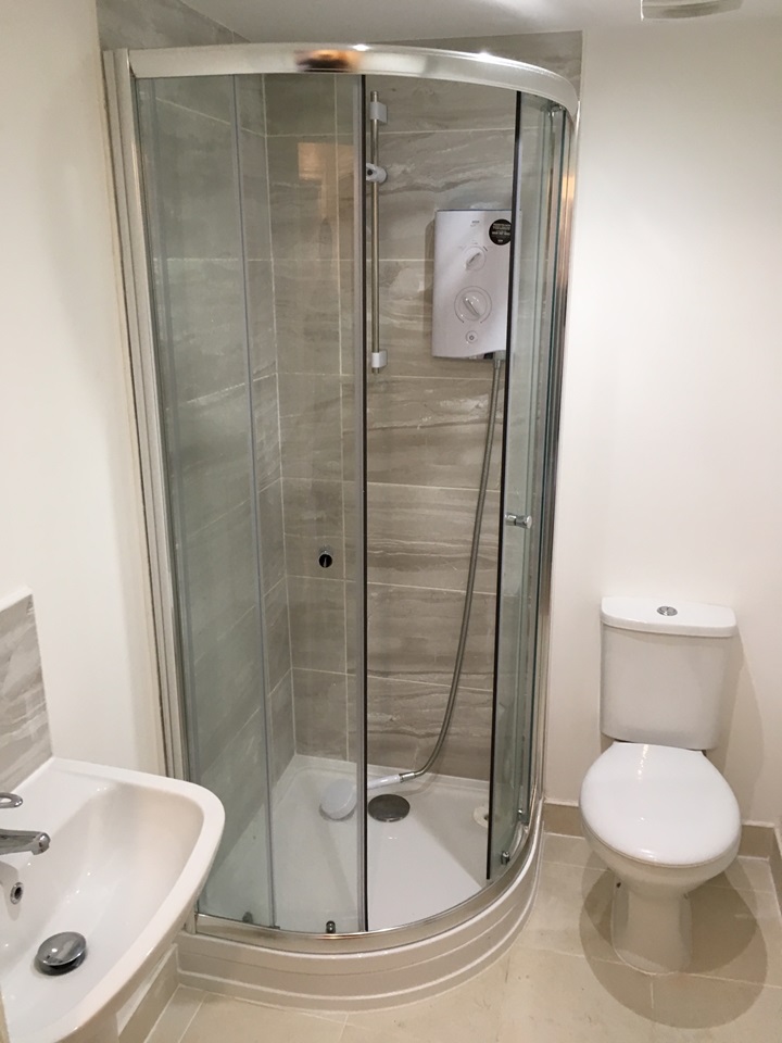 Torquay Studio Flat, St. Court, TQ2 To Rent Now for £600.00 p/m