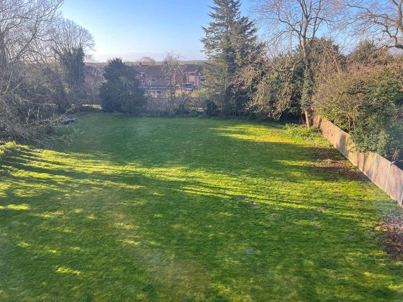 Norwich 3 Bed Flat, The Old Yelverton Rectory, NR14 To Rent Now for