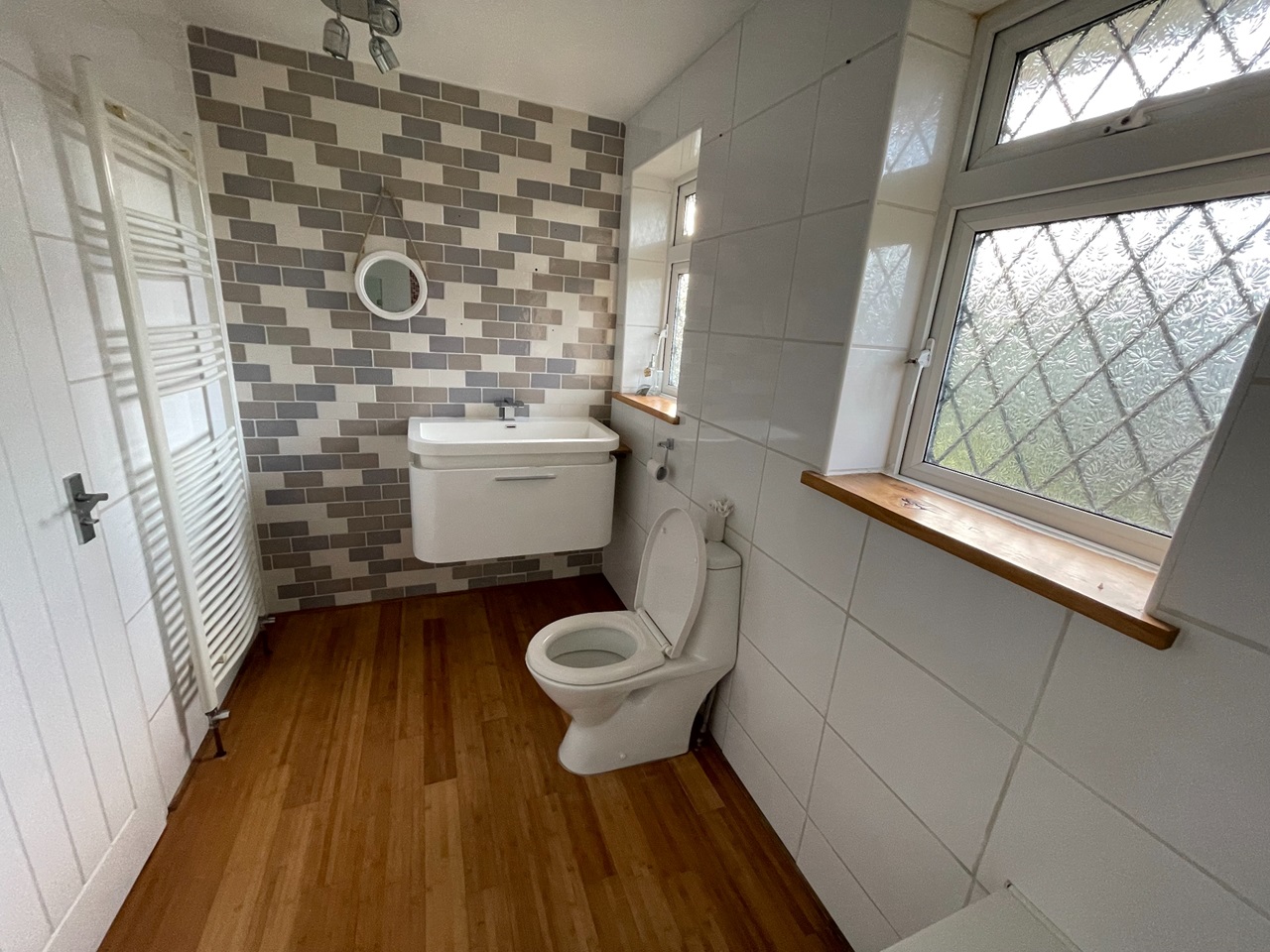 Bracknell 3 Bed SemiDetached House, Harmans Water Road, RG12 To