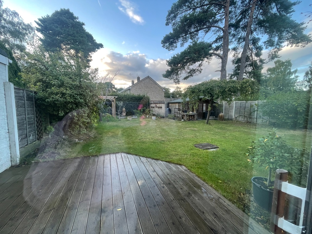 Bracknell 3 Bed SemiDetached House, Harmans Water Road, RG12 To