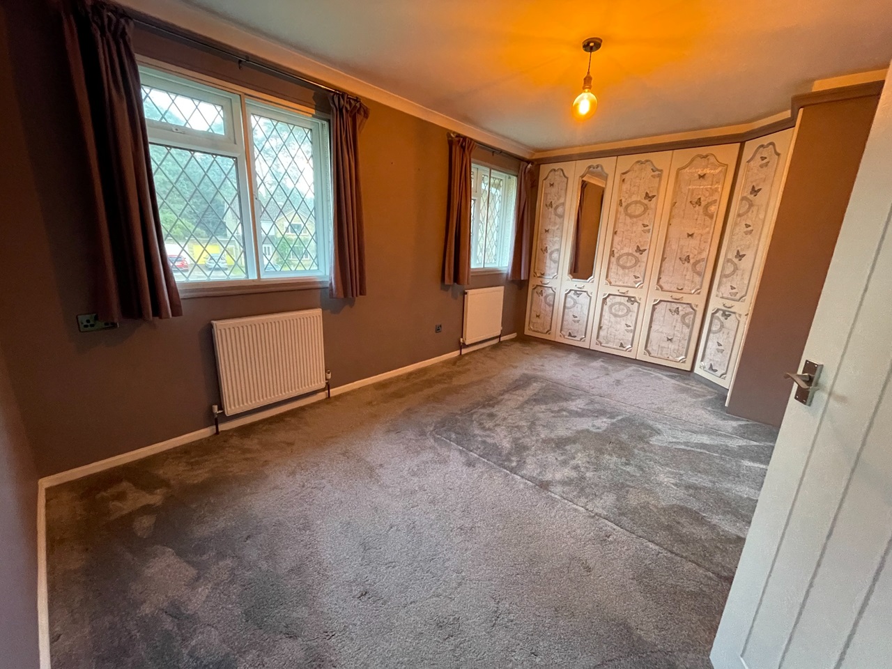 Bracknell 3 Bed SemiDetached House, Harmans Water Road, RG12 To