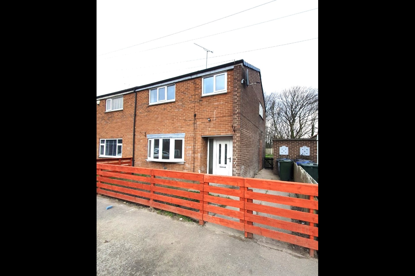 Darfield, Barnsley 3 Bed SemiDetached House, Attlee Crescent, S73
