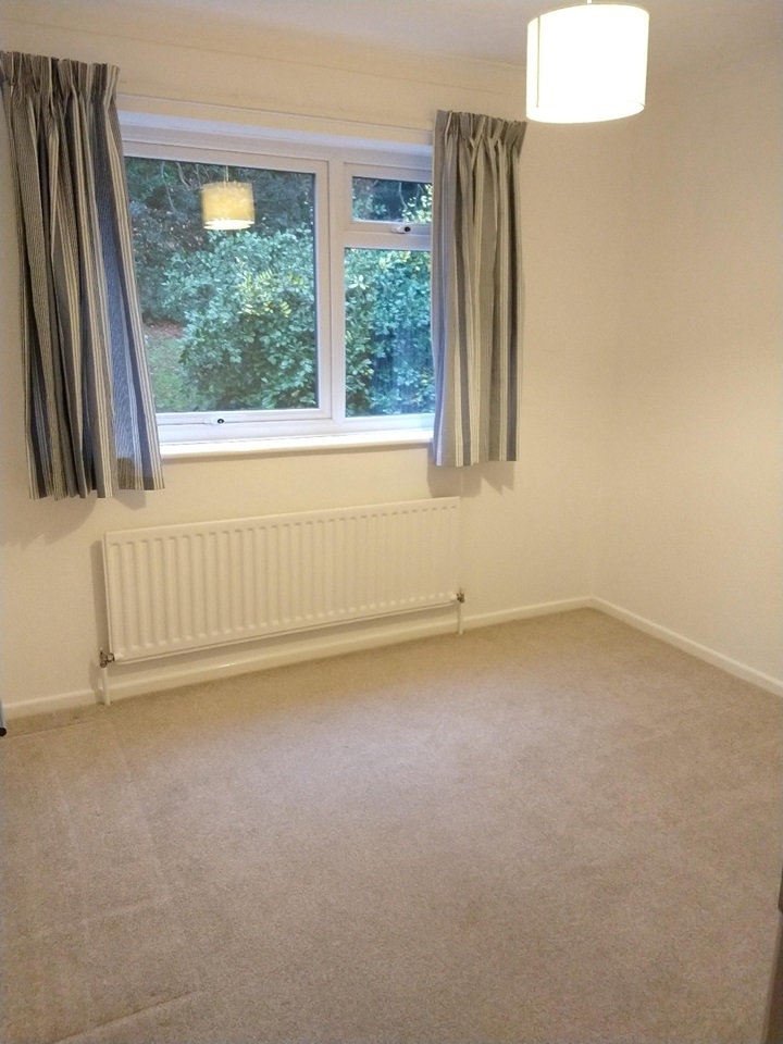 Poole 2 Bed Flat, Felton Road, BH14 To Rent Now for £1,150.00 p/m