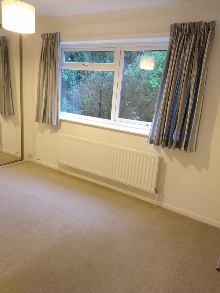 Poole 2 Bed Flat, Felton Road, BH14 To Rent Now for £1,150.00 p/m