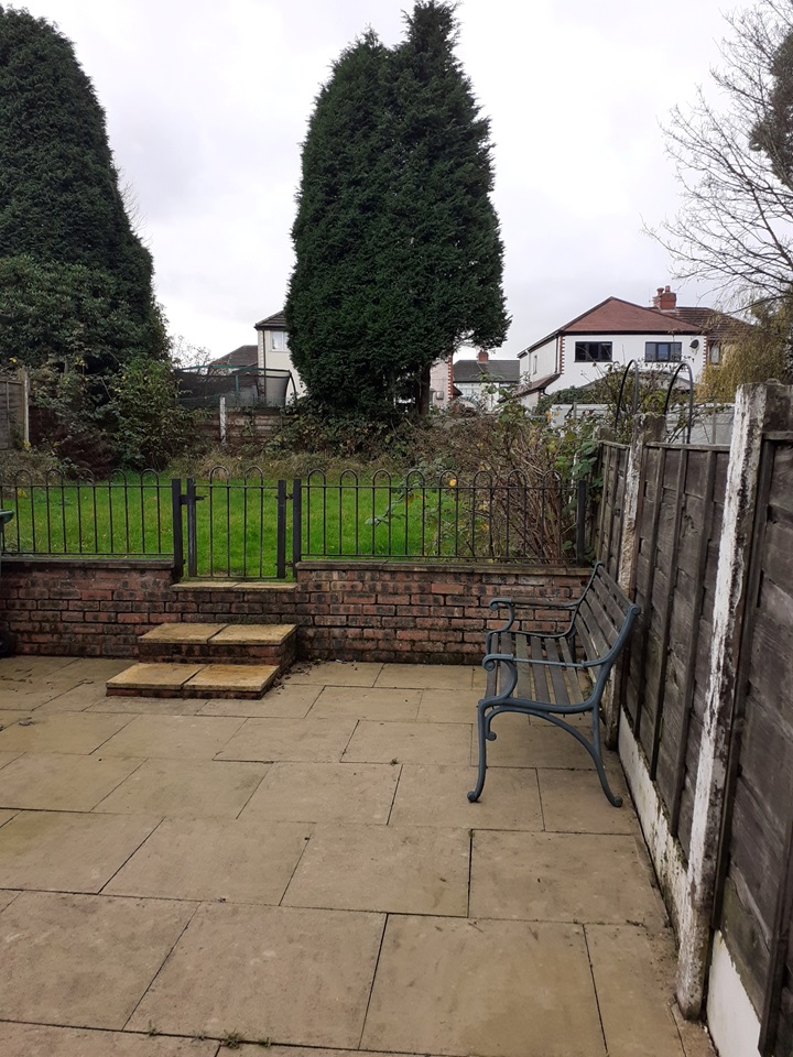 Farnworth, Bolton 2 Bed SemiDetached House, Broadway, BL4 To Rent