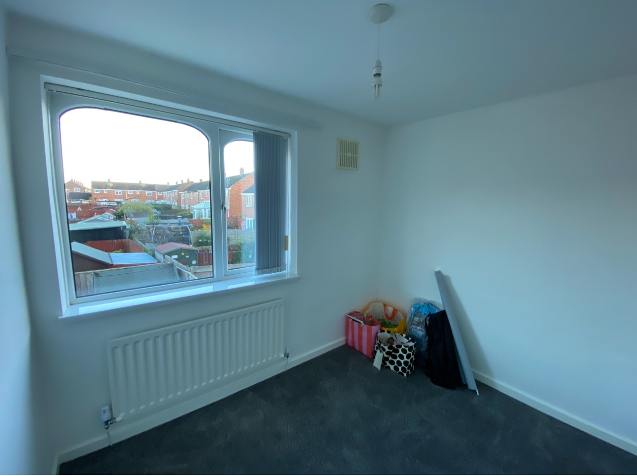 South Shields 3 Bed SemiDetached House, Queensland Avenue, NE34 To