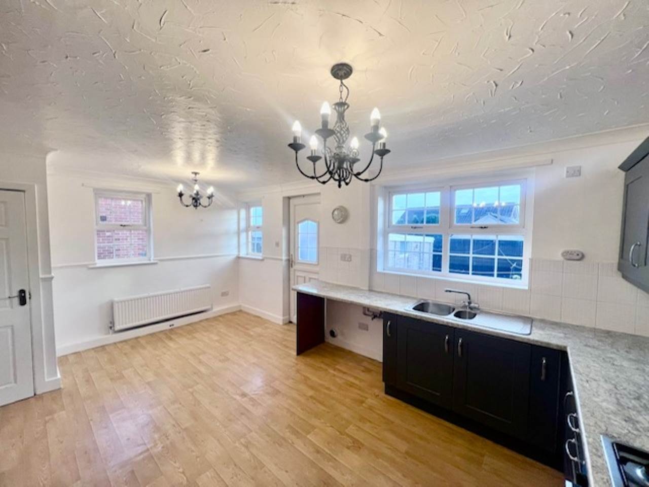 Birdwell, Barnsley 3 Bed SemiDetached House, Worsbrough Road, S70