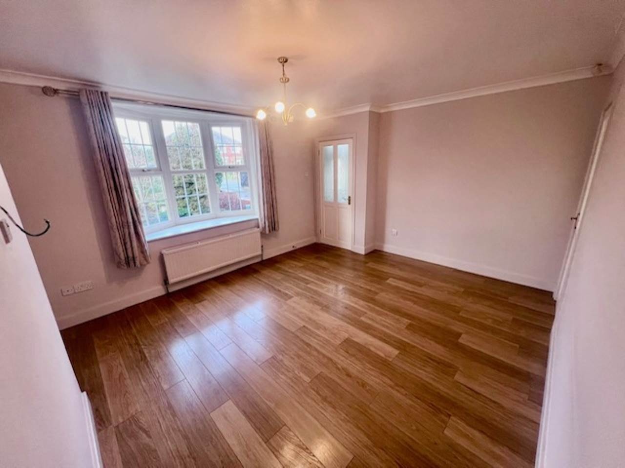 Birdwell, Barnsley 3 Bed SemiDetached House, Worsbrough Road, S70