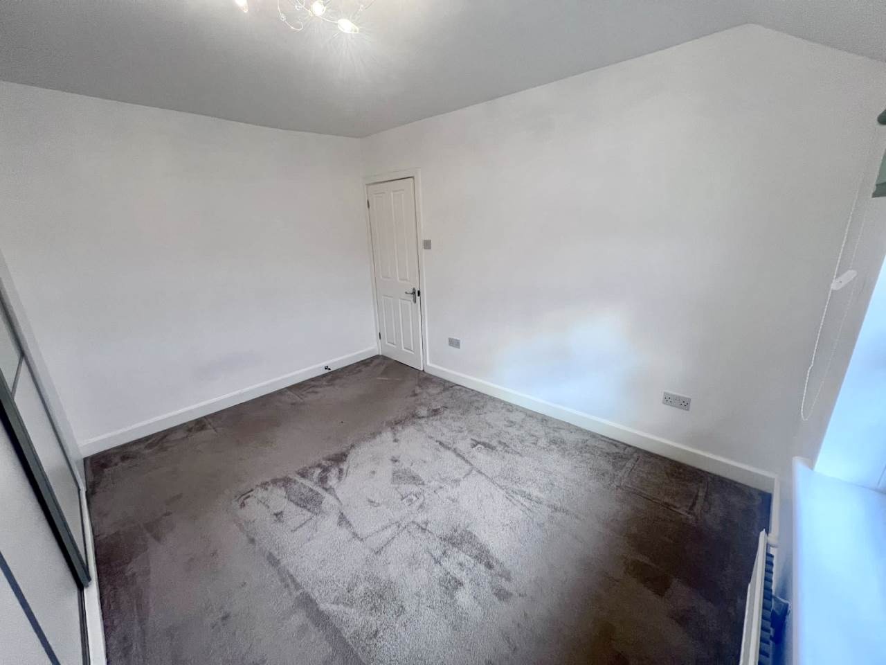 Birdwell, Barnsley 3 Bed SemiDetached House, Worsbrough Road, S70