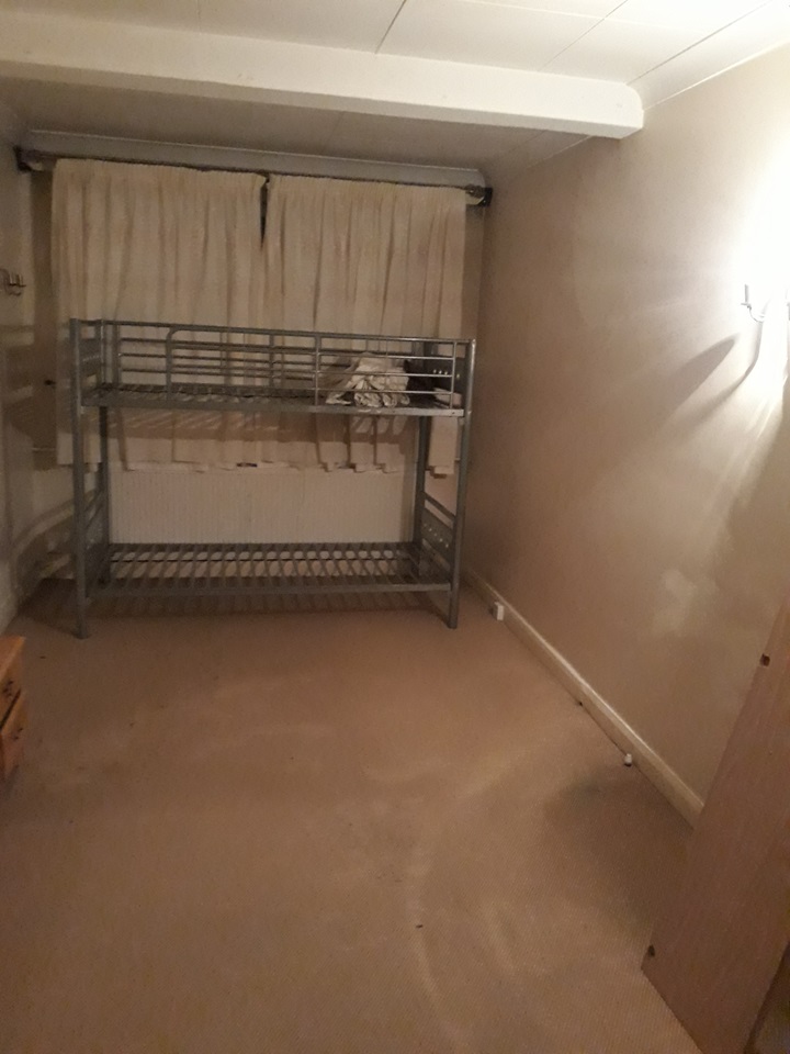 Harrow Weald Room in a Shared House, Grasmere Gardens, HA3 To Rent