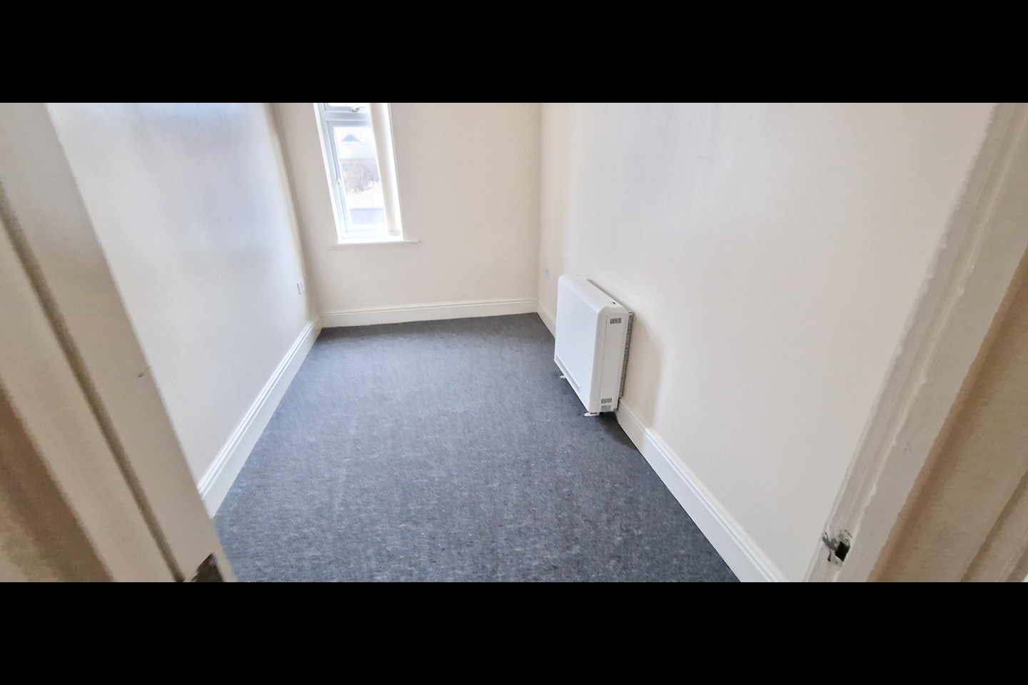 Rotherham 2 Bed Flat, Fitzwilliam Rd, S65 To Rent Now for £550.00 p/m